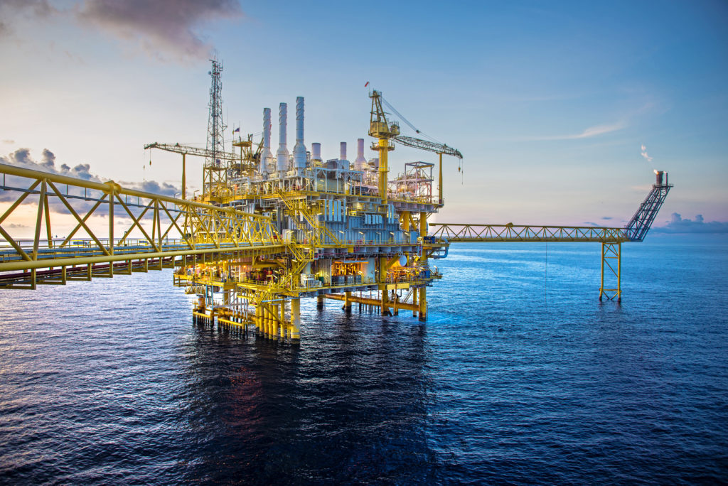 Green Building and Pollution Prevention | Oil rig in gulf